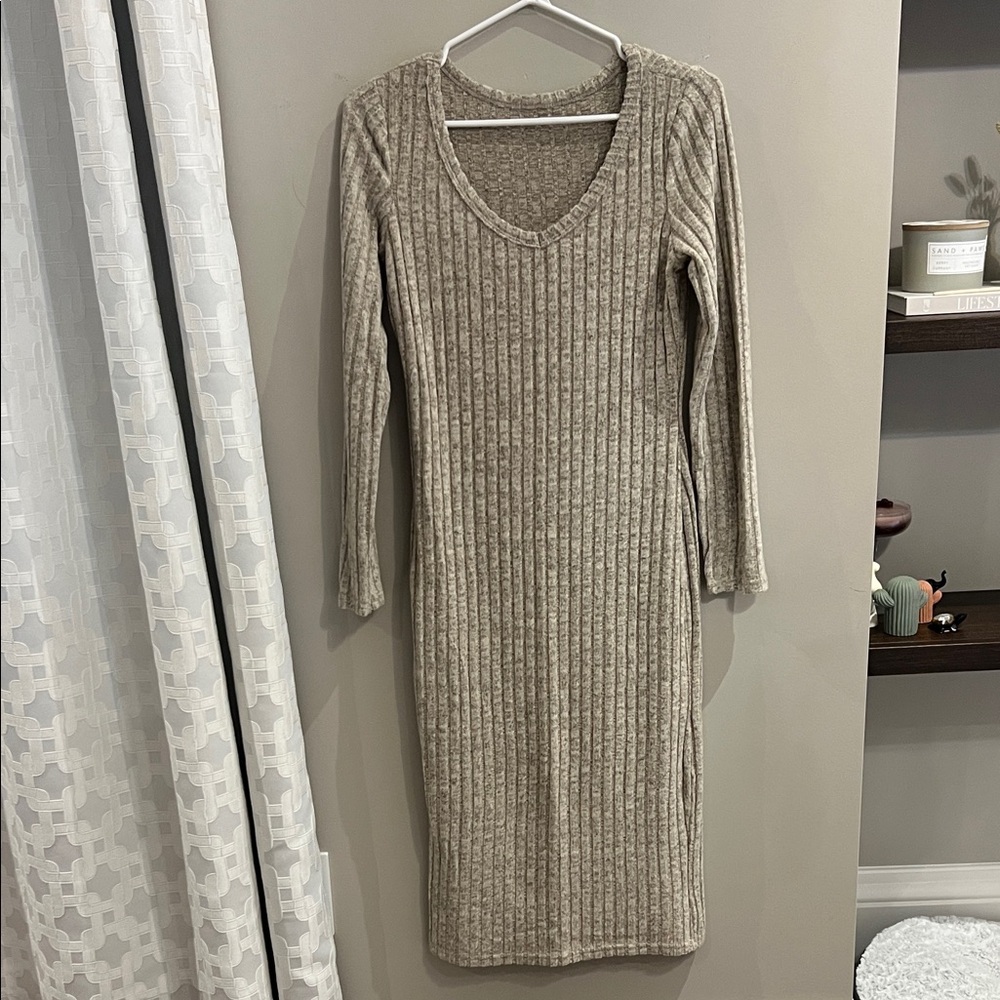 Elegant Ribbed Knit Dress in Tan